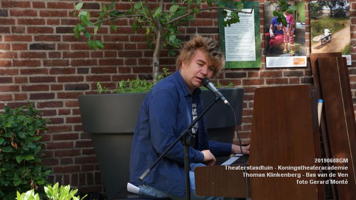 DSC01189- Tweede zaterdagmiddag van de maand optredens van studenten van de Koningstheateracademie - 8junii2019 - foto GerardMontE web DSC01189- Tweede zaterdagmiddag van de maand optredens van studenten van de Koningstheateracademie - 8junii2019 - foto GerardMontE web