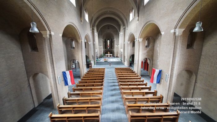 DSC06668-= Gedenkplaats Haaren brand 31-8 - de zaterdag erna - weghalen spullen - 7sept2019 - foto GerardMontE web