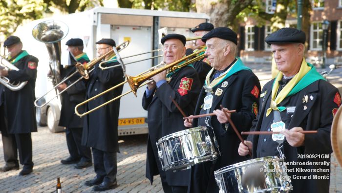 DSC08003- 7e Zwanenbroedersrally - Parade met Kikvorschen - 21sept2019 - foto GerardMontE web