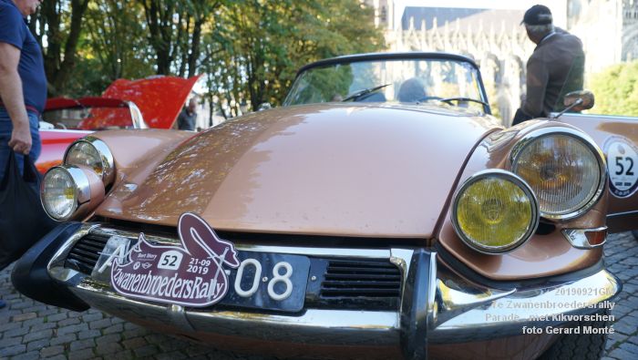 DSC08054- 7e Zwanenbroedersrally - Parade met Kikvorschen - 21sept2019 - foto GerardMontE web