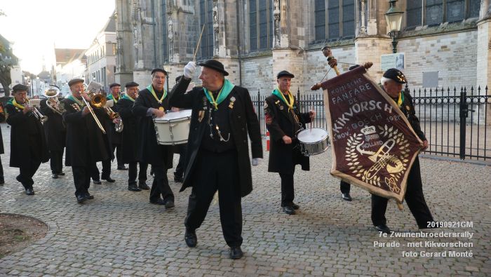 DSC08171- 7e Zwanenbroedersrally - Parade met Kikvorschen - 21sept2019 - foto GerardMontE web