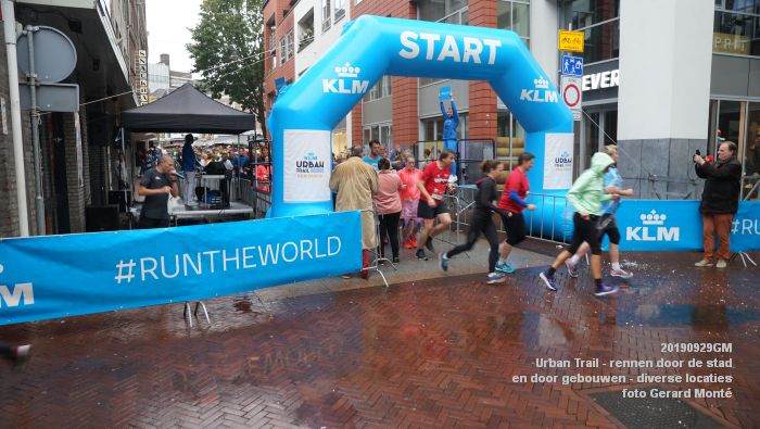 DSC08927- Urban Trail - rennen door de stad en door gebouwen - diverse locaties - 29sept2019 - foto GerardMontE web