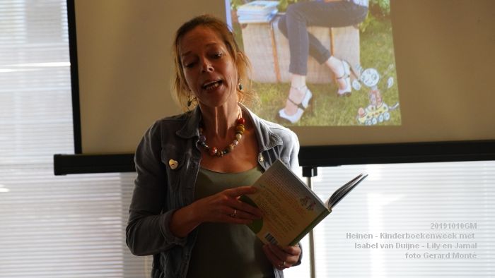 hDSC08980- Heinen Kinderboekenweek met Isabel van Duijne over Lily en Jamal gaan op reis - 10okt2019 - foto GerardMontE web