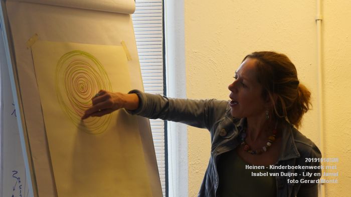 hDSC09004- Heinen Kinderboekenweek met Isabel van Duijne over Lily en Jamal gaan op reis - 10okt2019 - foto GerardMontE web