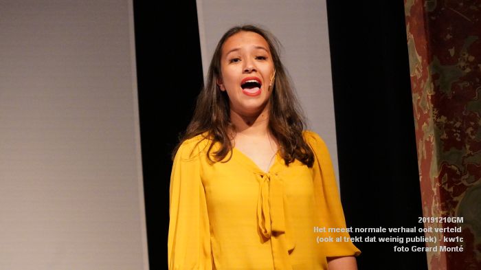 DSC04835- kw1c -Het meest normale verhaal ooit verteld - ook al trekt dat weinig publiek - 10dec2019 - foto GerardMontE web DSC04835- kw1c -Het meest normale verhaal ooit verteld - ook al trekt dat weinig publiek - 10dec2019 - foto GerardMontE web