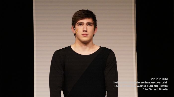 DSC04838- kw1c -Het meest normale verhaal ooit verteld - ook al trekt dat weinig publiek - 10dec2019 - foto GerardMontE web DSC04838- kw1c -Het meest normale verhaal ooit verteld - ook al trekt dat weinig publiek - 10dec2019 - foto GerardMontE web