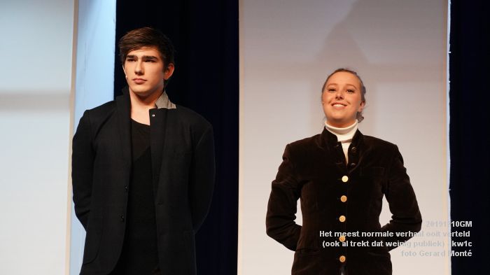 DSC04942- kw1c -Het meest normale verhaal ooit verteld - ook al trekt dat weinig publiek - 10dec2019 - foto GerardMontE web DSC04942- kw1c -Het meest normale verhaal ooit verteld - ook al trekt dat weinig publiek - 10dec2019 - foto GerardMontE web