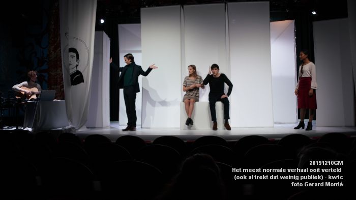 DSC04977- kw1c -Het meest normale verhaal ooit verteld - ook al trekt dat weinig publiek - 10dec2019 - foto GerardMontE web DSC04977- kw1c -Het meest normale verhaal ooit verteld - ook al trekt dat weinig publiek - 10dec2019 - foto GerardMontE web