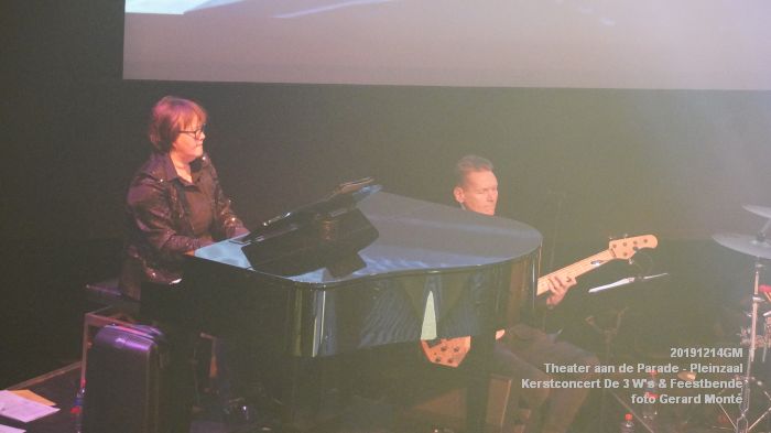 DSC05516- Theater aan de Parade Pleinzaal - Kerstconcert door De drie Ws en Feestbende - 14dec2019 - foto GerardMontE web DSC05516- Theater aan de Parade Pleinzaal - Kerstconcert door De drie Ws en Feestbende - 14dec2019 - foto GerardMontE web
