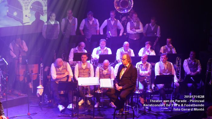 DSC05556- Theater aan de Parade Pleinzaal - Kerstconcert door De drie Ws en Feestbende - 14dec2019 - foto GerardMontE web