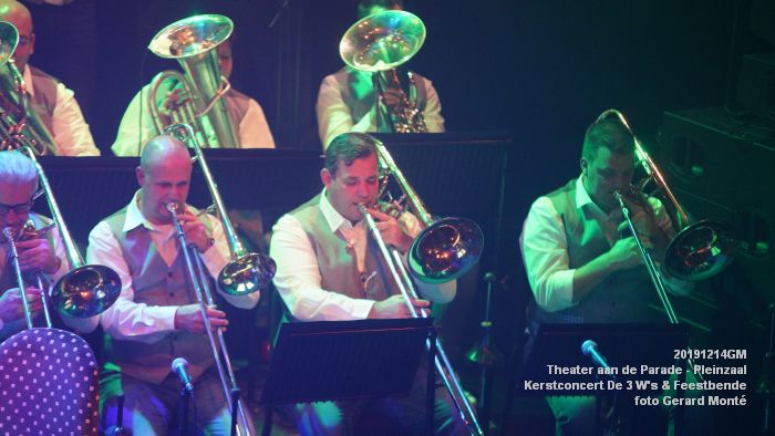 DSC05568- Theater aan de Parade Pleinzaal - Kerstconcert door De drie Ws en Feestbende - 14dec2019 - foto GerardMontE web