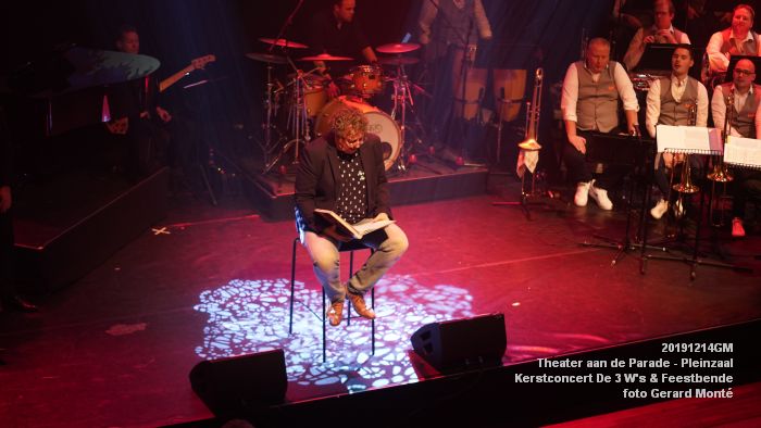 DSC05587- Theater aan de Parade Pleinzaal - Kerstconcert door De drie Ws en Feestbende - 14dec2019 - foto GerardMontE web DSC05587- Theater aan de Parade Pleinzaal - Kerstconcert door De drie Ws en Feestbende - 14dec2019 - foto GerardMontE web