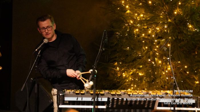mDSC06111- Azijnfabriek Jazzkapel - Vincent Houdijk - VinnieVibes featuring Floris van der Vlugt - 18dec2019 - foto GerardMontE web