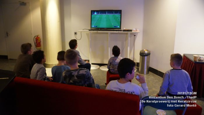 DSC09642- Vincentius Den Bosch - 19e Kerstproeverij in het Theater aan de Parade - 19dec2019 - foto GerardMontE web