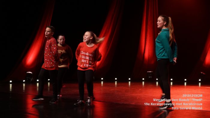 DSC09694- Vincentius Den Bosch - 19e Kerstproeverij in het Theater aan de Parade - 19dec2019 - foto GerardMontE web