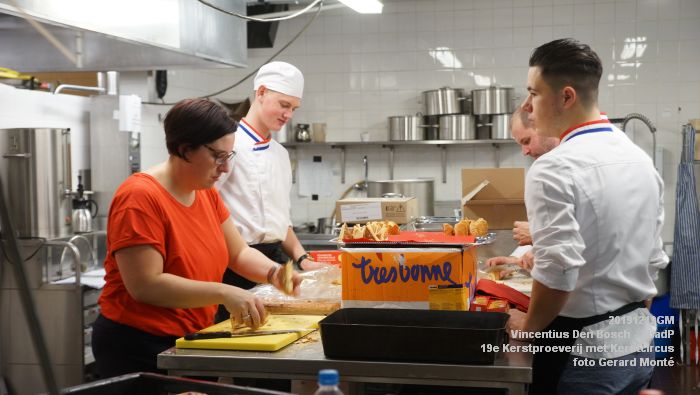 DSC09808- Vincentius Den Bosch - 19e Kerstproeverij in het Theater aan de Parade - 19dec2019 - foto GerardMontE web