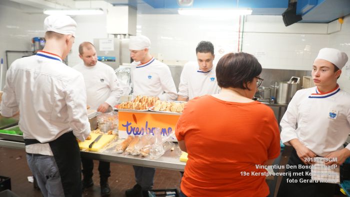DSC09811- Vincentius Den Bosch - 19e Kerstproeverij in het Theater aan de Parade - 19dec2019 - foto GerardMontE web