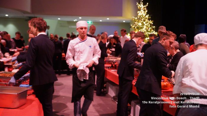 DSC09819- Vincentius Den Bosch - 19e Kerstproeverij in het Theater aan de Parade - 19dec2019 - foto GerardMontE web