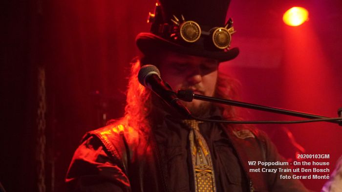 aDSC06690- Willem Twee Poppodium vrijdag - On the house - met Crazy Train uit Den Bosch - 3jan2020 - foto GerardMontE web aDSC06690- Willem Twee Poppodium vrijdag - On the house - met Crazy Train uit Den Bosch - 3jan2020 - foto GerardMontE web