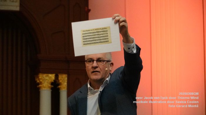 DSC06707- W2Toonzaal - lezing over Jacob van Eyck door Thiemo Wind - muzikale illustraties door Saskia Coolen - 8mrt2020 - foto GerardMontE web