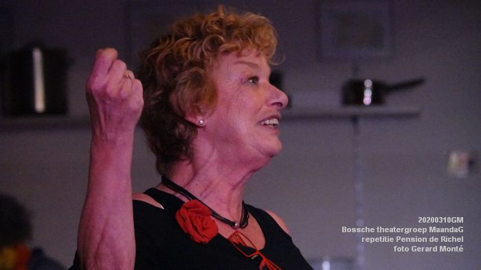 eDSC07016- theatergroep MaandaG repetitie Pension de Richel - Buurthuis Graafsewijk-Noord - 10mrt2020 - foto GerardMontE web