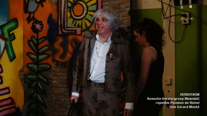 eDSC07142- theatergroep MaandaG repetitie Pension de Richel - Buurthuis Graafsewijk-Noord - 10mrt2020 - foto GerardMontE web