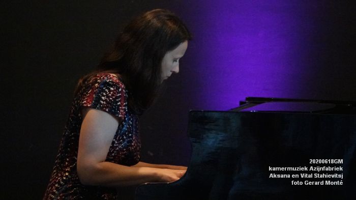 iDSC08974- kamermuziek Azijnfabriek - Aksana en Vital Stahievitsj - piano - 18juni2020 - foto GerardMontE web
