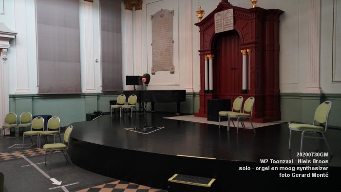 DSC01345- W2Toonzaal - Niels Broos - solo op orgel en moog synthesizer - 30juli2020 - foto GerardMontE web
