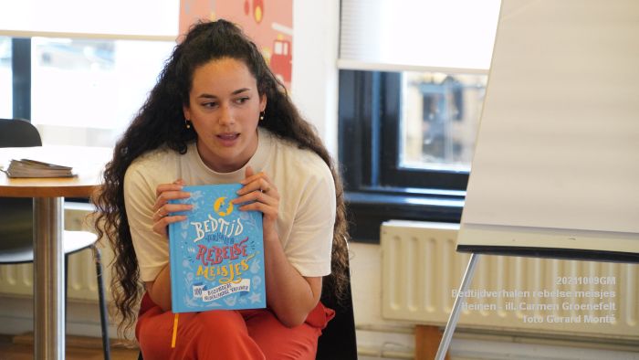 DSC09873- Heinen - Bedtijdverhalen voor rebelse meisjes - ill Carmen Groenefelt - 9okt2021 -  foto GerardMontE web