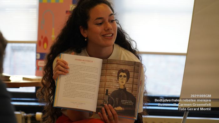 DSC09874- Heinen - Bedtijdverhalen voor rebelse meisjes - ill Carmen Groenefelt - 9okt2021 -  foto GerardMontE web