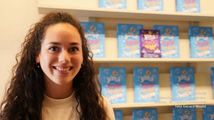 DSC09891- Heinen - Bedtijdverhalen voor rebelse meisjes - ill Carmen Groenefelt - 9okt2021 -  foto GerardMontE web