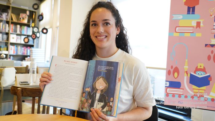 DSC09895- Heinen - Bedtijdverhalen voor rebelse meisjes - ill Carmen Groenefelt - 9okt2021 -  foto GerardMontE web