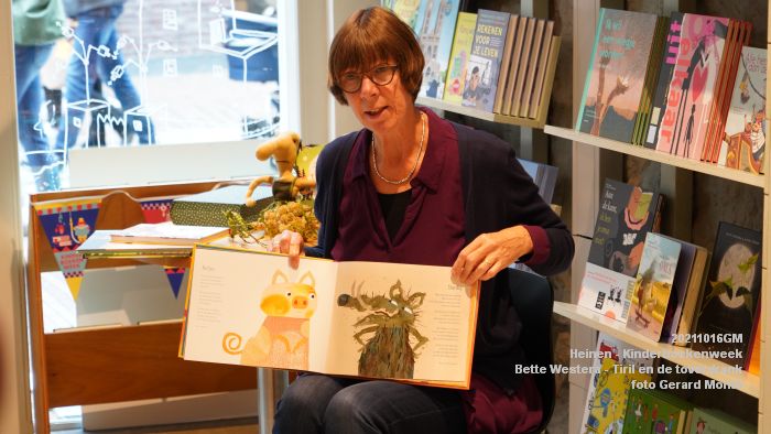 DSC01701- Heinen Kinderboekenweek - Bette Westera - Tiril en de toverdrank - 16okt2021 -  foto GerardMontE web