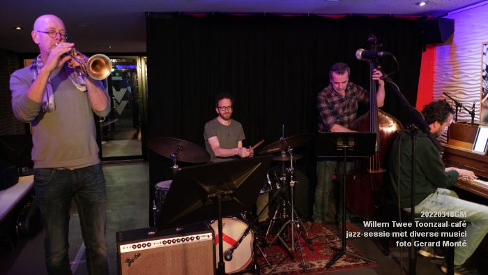 DSC01592- Willem Twee Toonzaal - jazz-sessie met diverse musici - 18mrt2022 - foto Gerard MontE web DSC01592- Willem Twee Toonzaal - jazz-sessie met diverse musici - 18mrt2022 - foto Gerard MontE web