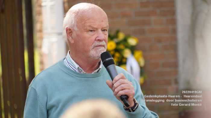DSC05188- Gedenkplaats-Haaren -  Lager Haaren 40-45 - kranslegging  basisscholieren - 20april2022 -  foto GerardMontE klein