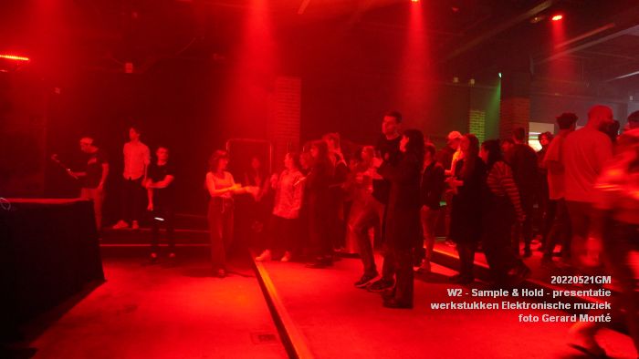 DSC00179- W2-poppodium-Sample-Hold - 21mei2022 - foto GerardMontE web DSC00179- W2-poppodium-Sample-Hold - 21mei2022 - foto GerardMontE web