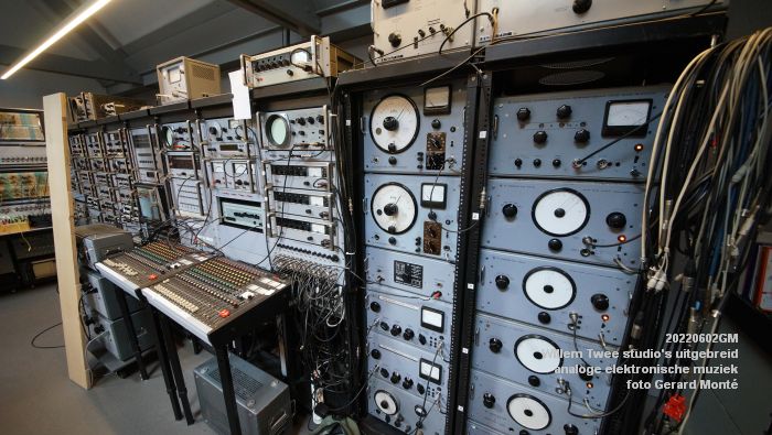 DSC01925-DSC05732- Willem Twee studio-s - uitgebreide analoge studio-s - elektronische muziek - 2juni2022 - foto GerardMontE web DSC01925-DSC05732- Willem Twee studio-s - uitgebreide analoge studio-s - elektronische muziek - 2juni2022 - foto GerardMontE web