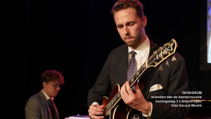 DSC03016- Vrienden van de kamermuziek - lintjesregen koningsdag 3 onderscheidingen - 27apr2023  - foto Gerard MontE web