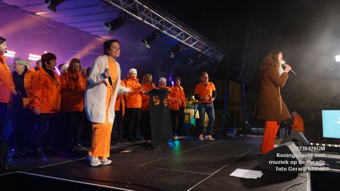 DSC04446- Koningsnacht met muziek op de Parade - 26apr2023  - foto Gerard MontE web