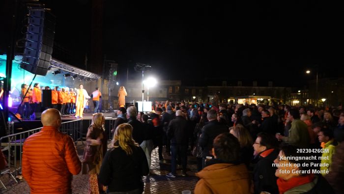 DSC04449- Koningsnacht met muziek op de Parade - 26apr2023  - foto Gerard MontE web