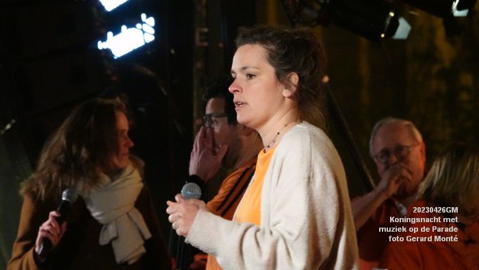 DSC04461- Koningsnacht met muziek op de Parade - 26apr2023  - foto Gerard MontE web