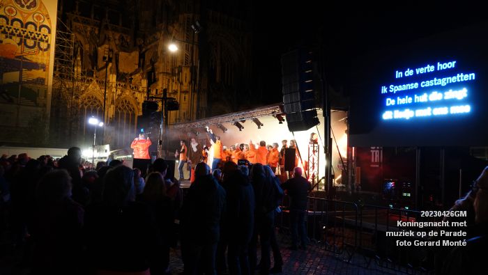 DSC04464- Koningsnacht met muziek op de Parade - 26apr2023  - foto Gerard MontE web
