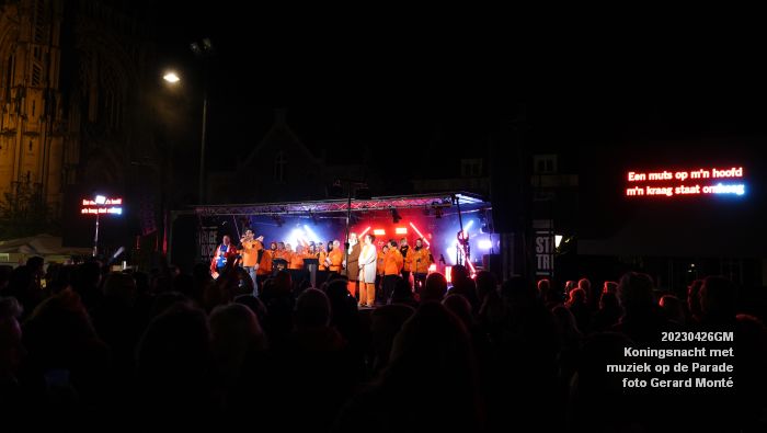 DSC04470- Koningsnacht met muziek op de Parade - 26apr2023  - foto Gerard MontE web