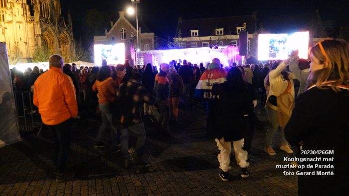 DSC04494- Koningsnacht met muziek op de Parade - 26apr2023  - foto Gerard MontE web