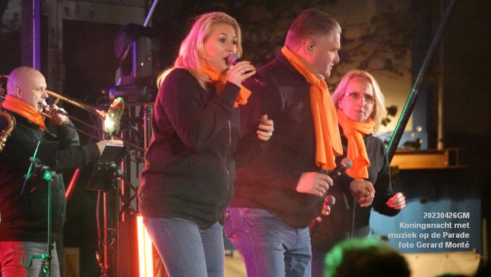 DSC04497- Koningsnacht met muziek op de Parade - 26apr2023  - foto Gerard MontE web