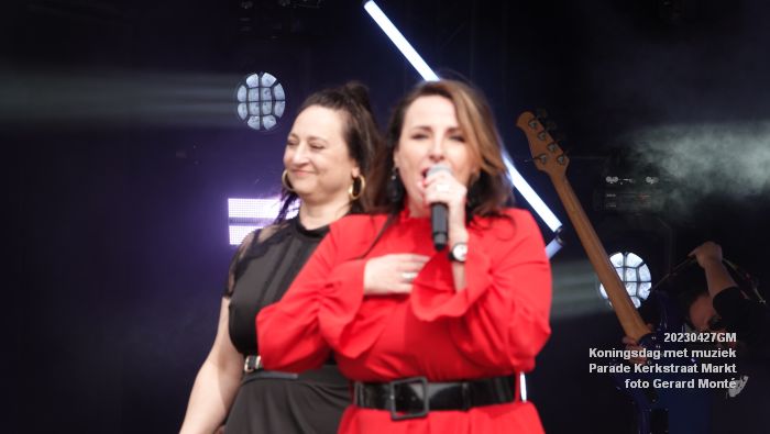 eDSC04511- Koningsdag met muziek op de Parade Kerkstraat Markt - 27apr2023  - foto Gerard MontE web