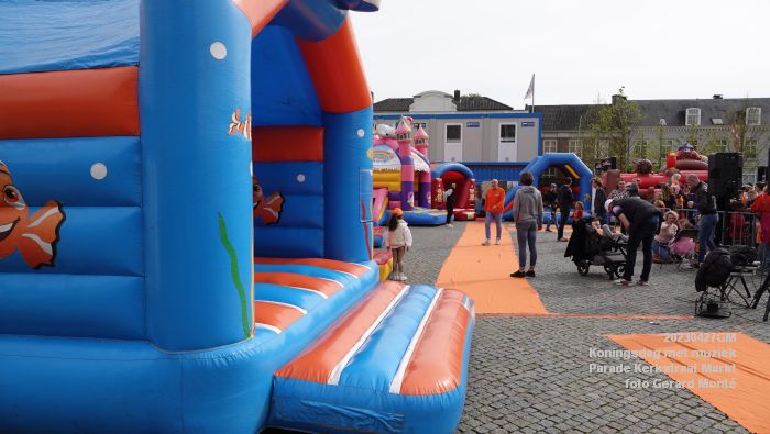 eDSC04518- Koningsdag met muziek op de Parade Kerkstraat Markt - 27apr2023  - foto Gerard MontE web