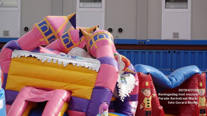 eDSC04522- Koningsdag met muziek op de Parade Kerkstraat Markt - 27apr2023  - foto Gerard MontE web