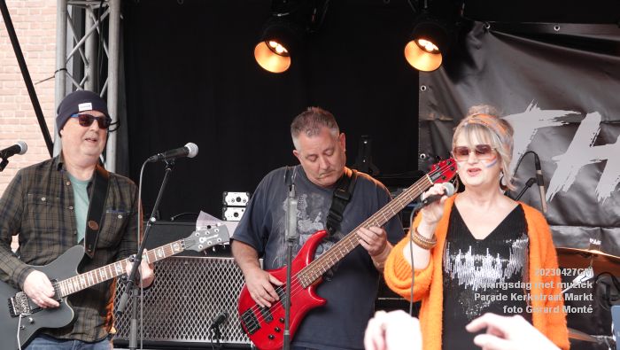 eDSC04558- Koningsdag met muziek op de Parade Kerkstraat Markt - 27apr2023  - foto Gerard MontE web