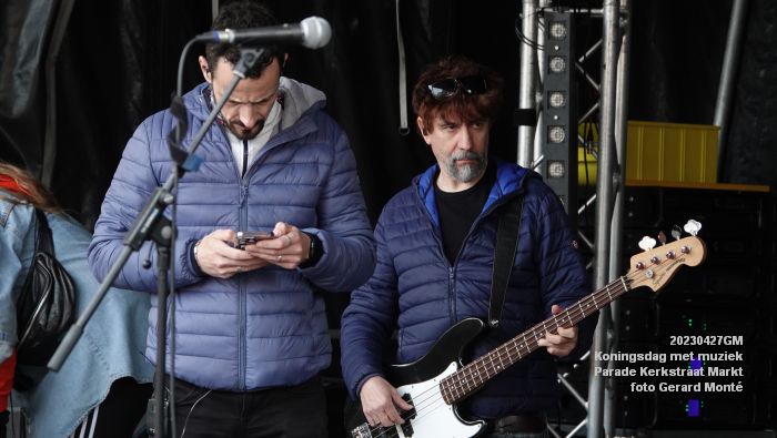 eDSC04583- Koningsdag met muziek op de Parade Kerkstraat Markt - 27apr2023  - foto Gerard MontE web